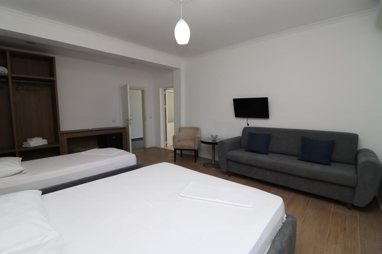 Hotel Kristal Vlore Ngoại thất bức ảnh