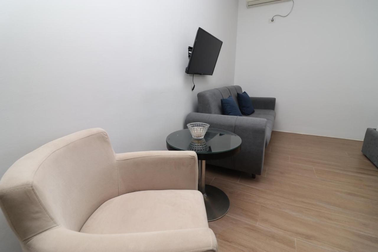 Hotel Kristal Vlore Ngoại thất bức ảnh