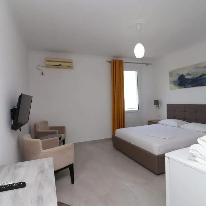 Hotel Kristal Vlore Ngoại thất bức ảnh